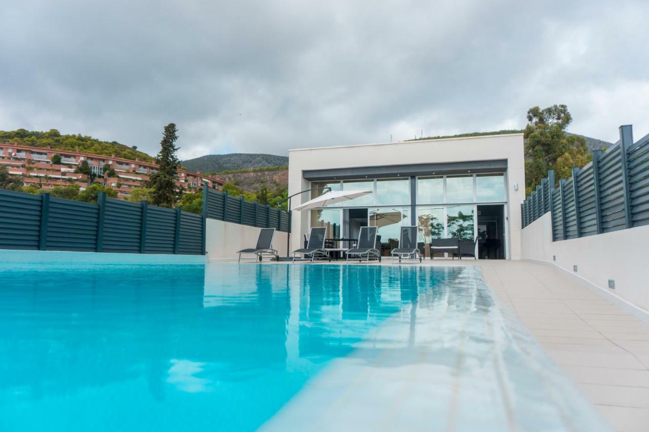 Luxurious Villa Marly I To Two Minutes The Beach Castelldefels Dış mekan fotoğraf